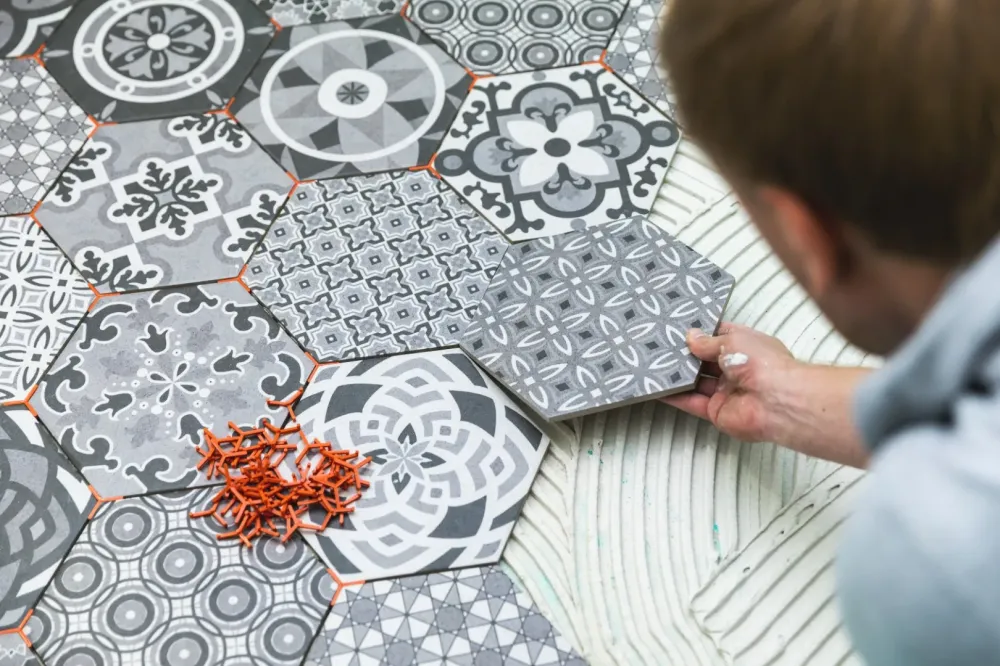 Carrelages hexagones près de Brioude